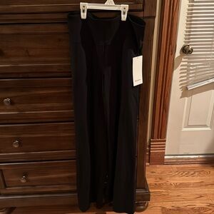Lululemon align wide leg pants- NEW WITH TAGS!